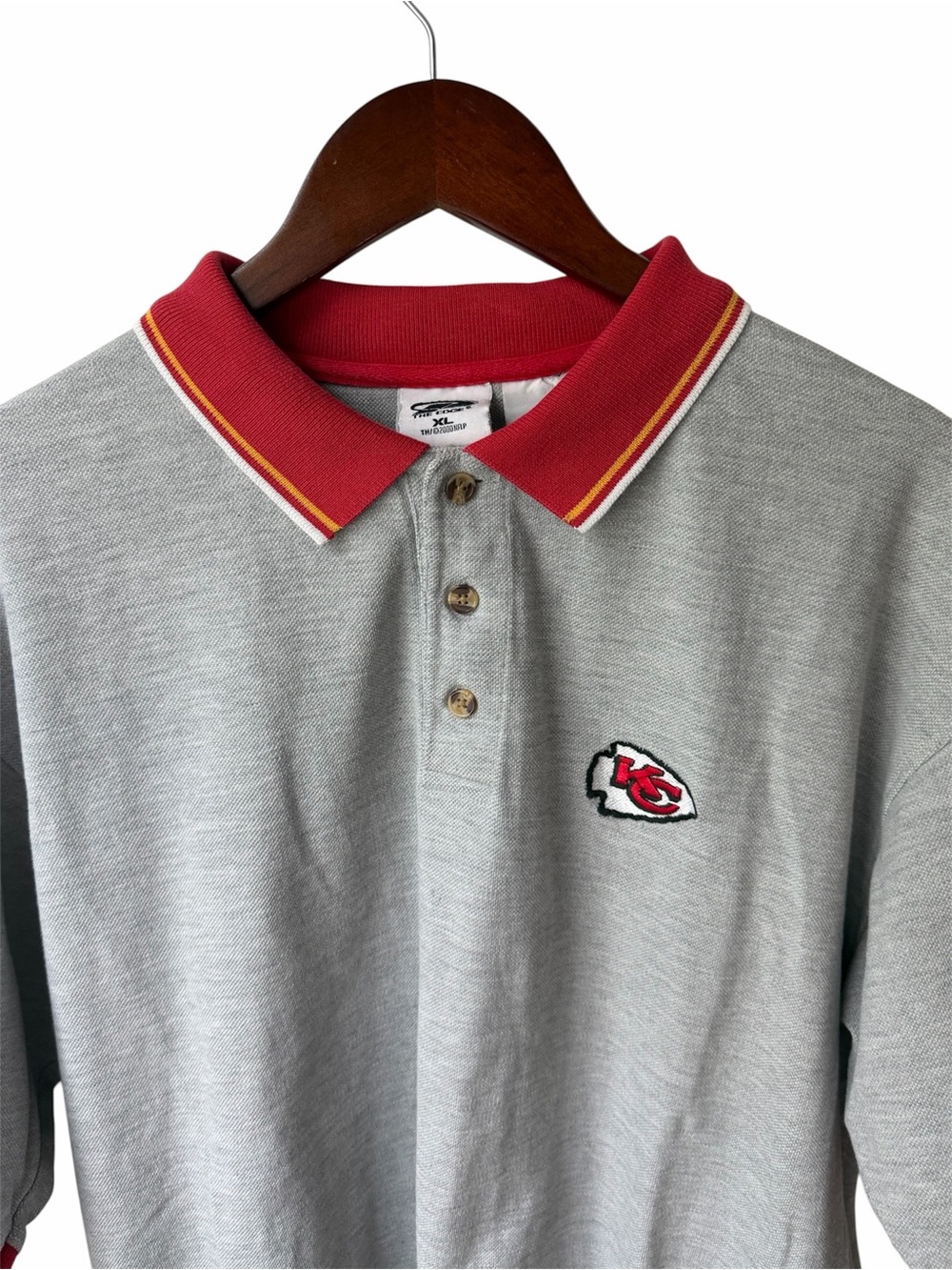 Vintage Kansas City Chiefs Polo
The Edge Cotton Blend
Embroidered Logo

Size XL